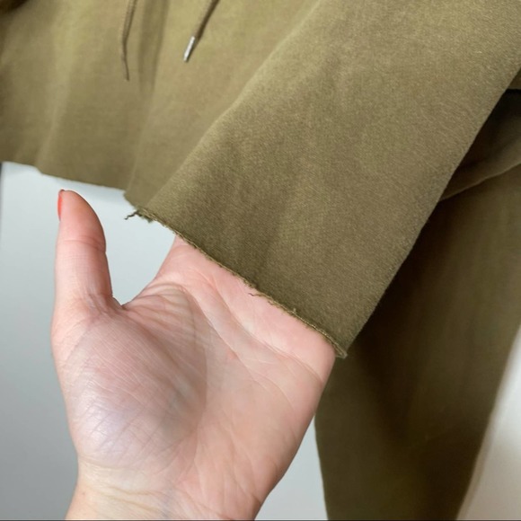 Out from Under Green Raw Hem Cropped Hoodie Size S - Picture 3 of 5